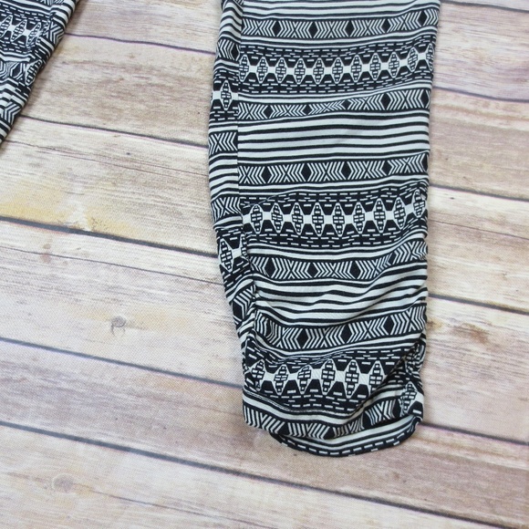 Jack by BB Dakota Suzette Printed Challi Pant - Picture 4 of 7